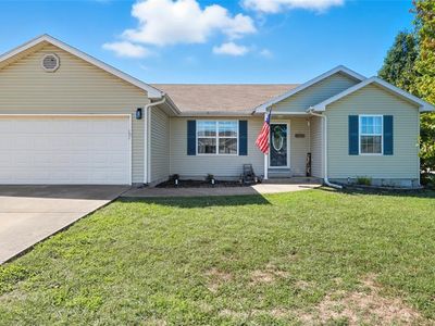 2301 Cranberry Ln, Lebanon, MO, 65536