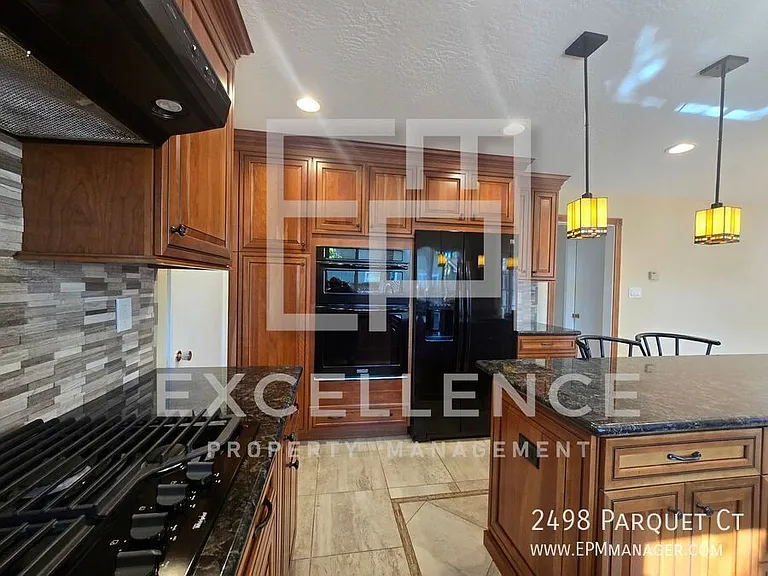 2498 Parquet Ct — Photo 6