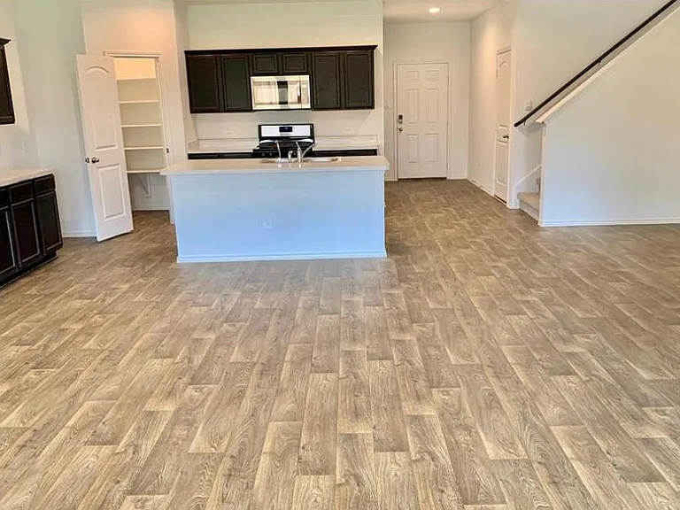 21310 Riverdew Dr — Photo 2