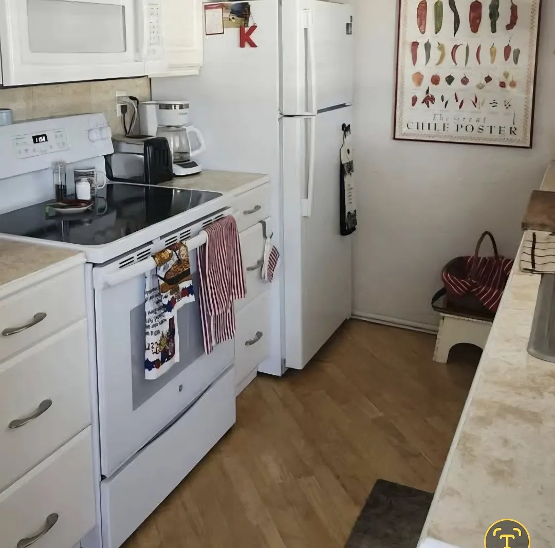 2 bed, 1.5 bath, 996 sqft, $2,200 — Photo 3