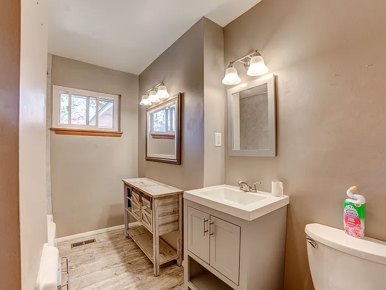 5548 S Owasso Ave — Photo 16