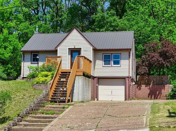 810 3rd Avenue, Durand, WI 54736