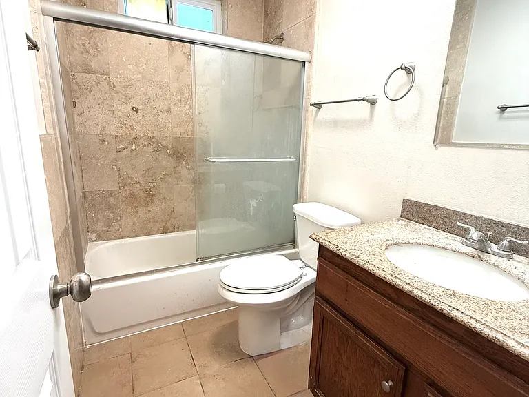 20907 Arline Ave — Photo 9