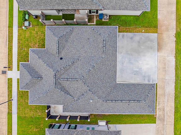 4th image of 105 Rienzi Commons Dr
