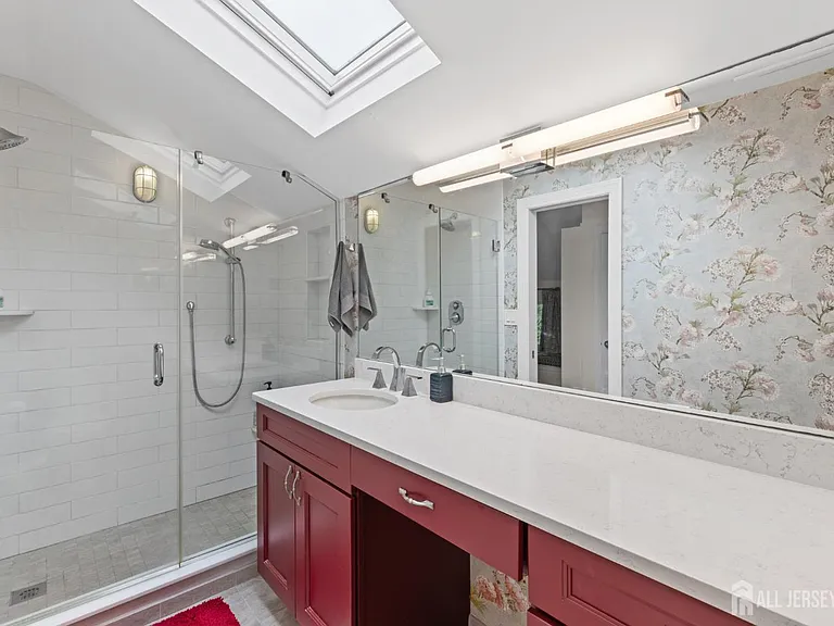 130 Sayre Dr #130 — Photo 30