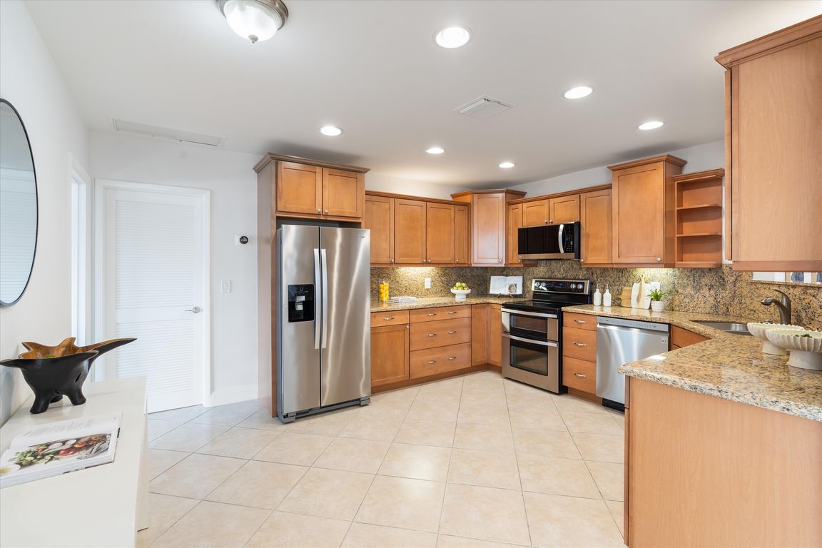 next background image