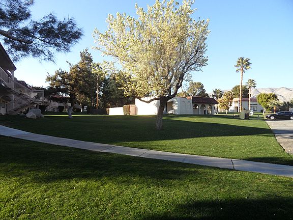 3rd image of 64281 Spyglass Ave Unit 39