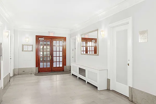 Sold by Compass | media 16