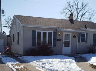 1237 Willmor St, Racine, WI 53402