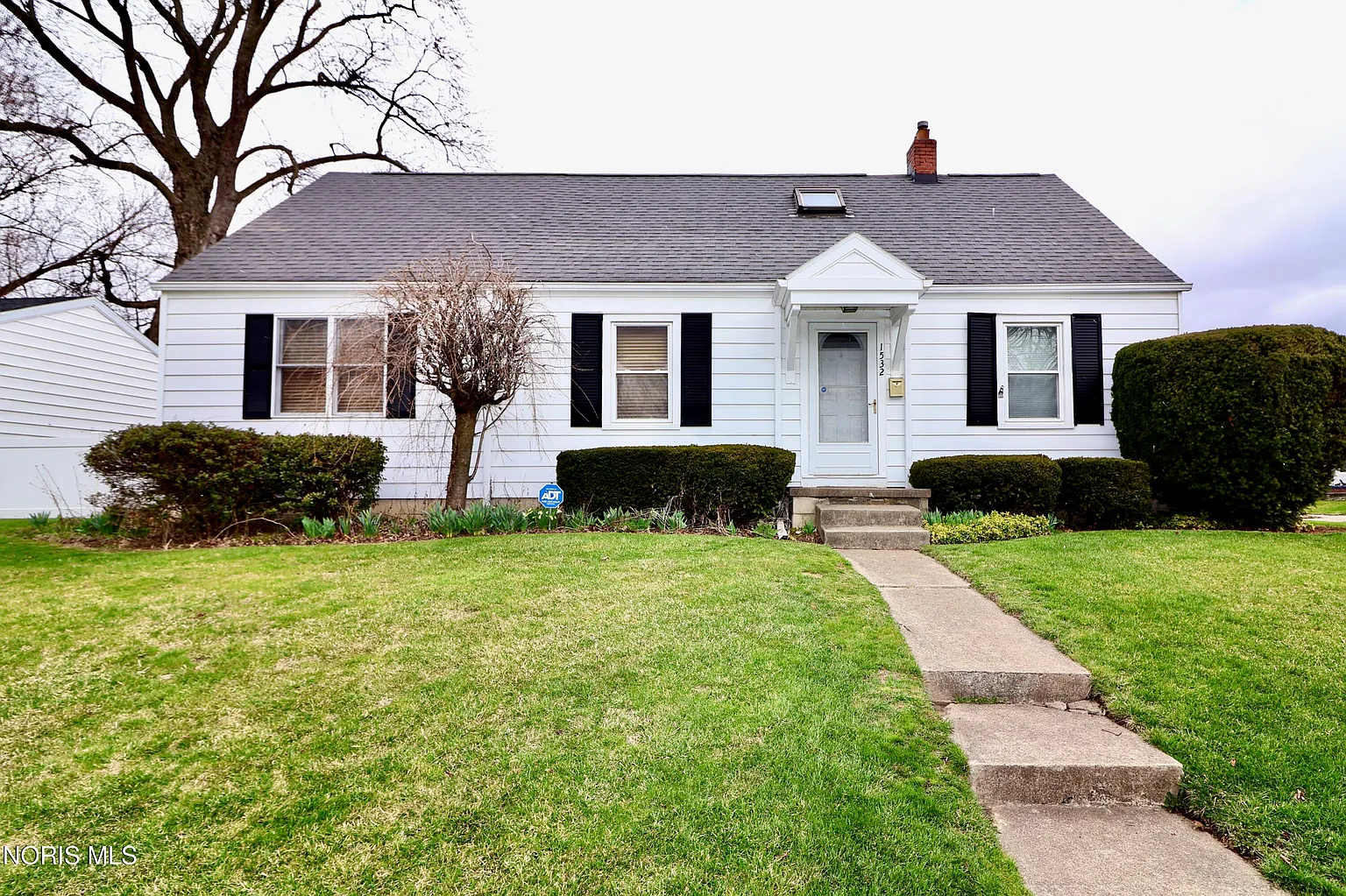 1532 Gould Rd photo 1