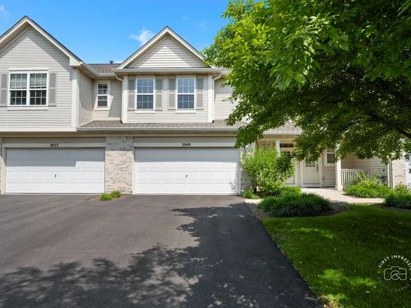 2049 Sunrise Cir, Aurora, IL 60503