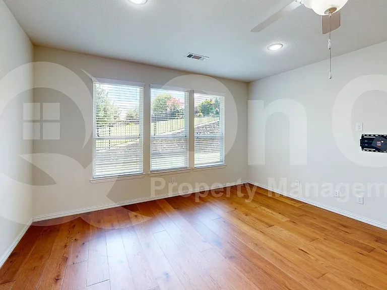 211 Copper Canyon Dr — Photo 5