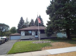709 10th Ave, Grafton, WI 53024
