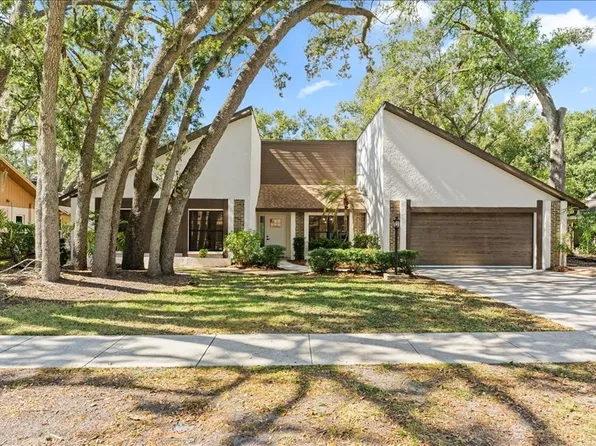 1042 Sylvia Ln, Tampa, FL 33613