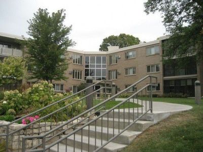 4360 Brookside Ct APT 216, Edina, MN, 55436