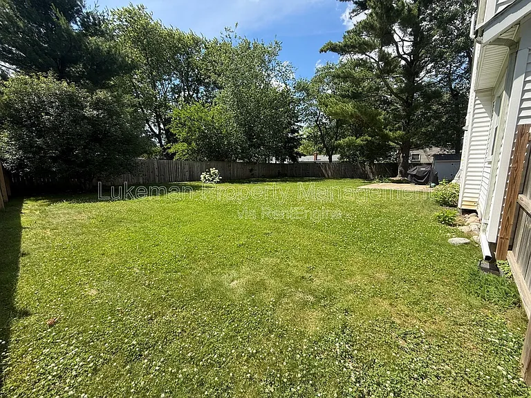 6318 Avon St — Photo 18