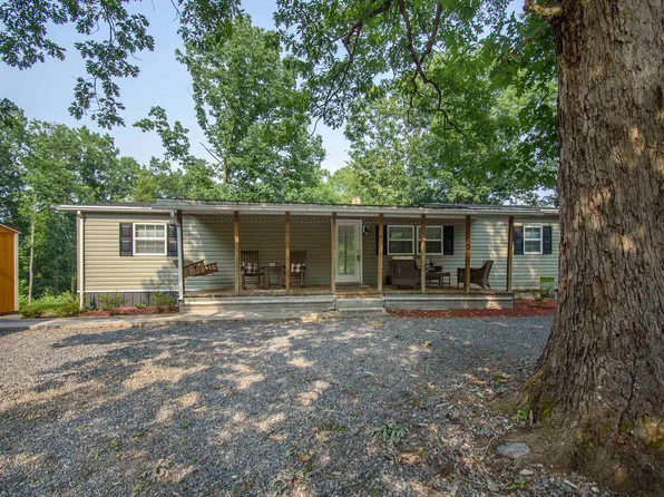 1802 Garlick Rd, Elliston, VA 24087
