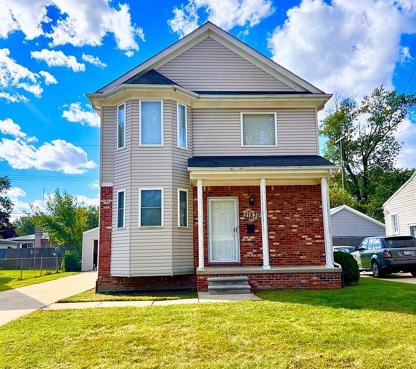1st image of 21839 Firwood Ave