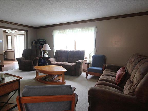 3rd image of 1037 Timberwood Trails Dr