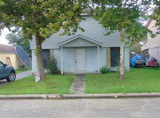 21 Humber Ct, Danbury, TX 77534