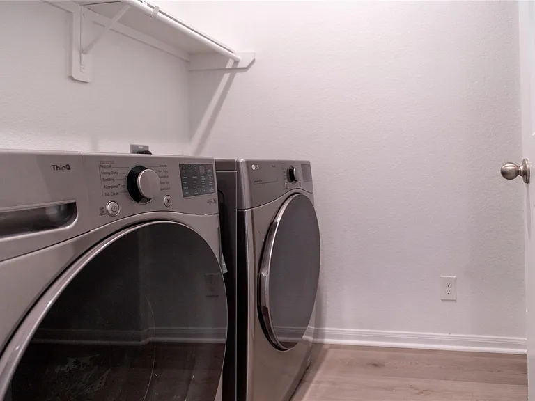 208 Cambria Green Ln — Photo 26