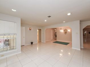 10734 Sagemeadow Ln, Houston, TX 77089