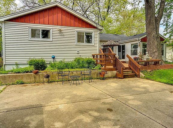4th image of 1315 S Villa Ave
