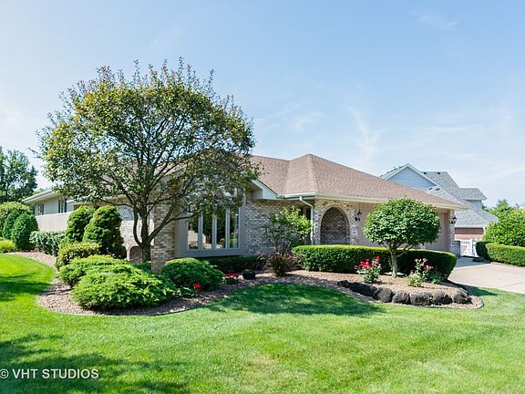 2nd image of 8907 Patty Ln