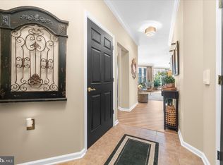 221 Masterson Ct, Trenton, NJ 08618