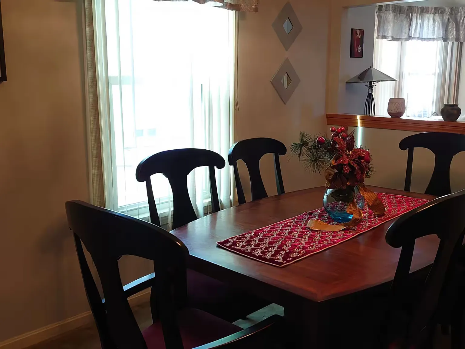 2 bed, 1200 sqft, $3,000 — Photo 3