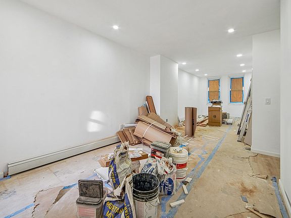 4th image of 68 Seidler St