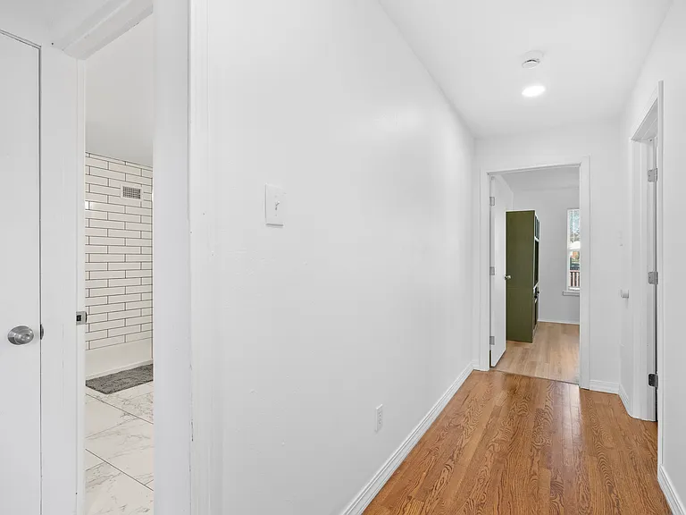 310 Aubuchon St — Photo 17