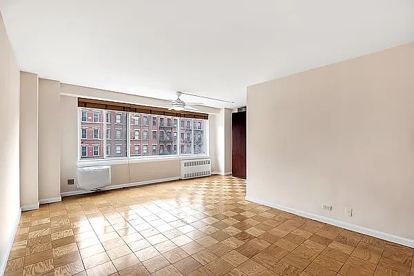 1st image of 400 Central Park W APT 4E