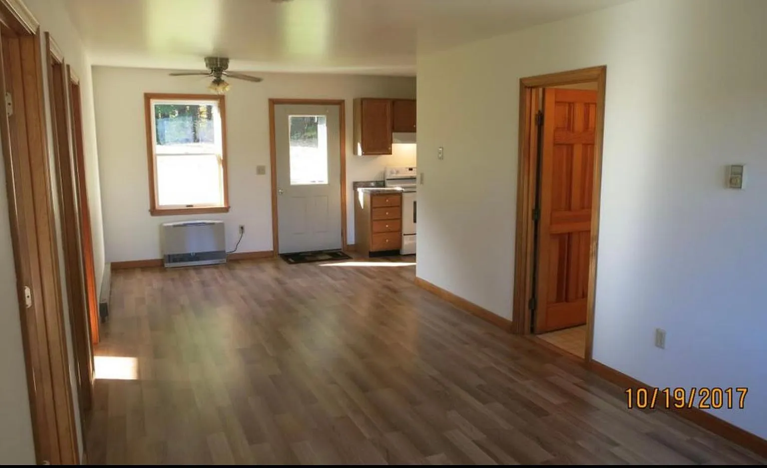14 Spring Rd — Photo 3