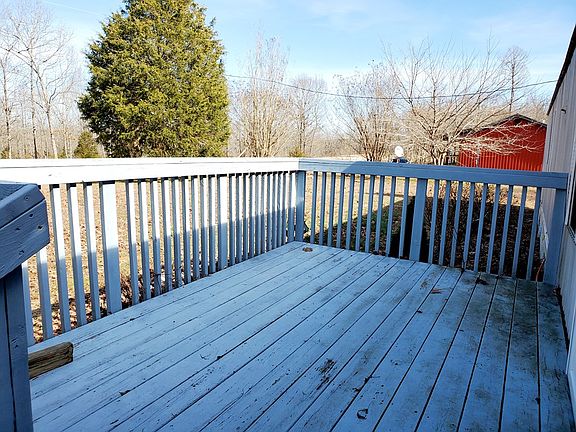 5th image of 332 Connie Lynn Dr