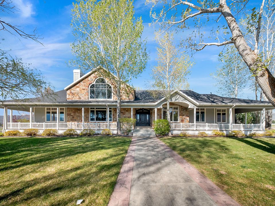 1st image of 1910 E Creekside Ct S
