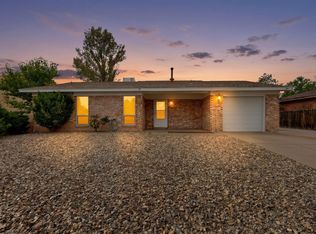 9933 Clearwater St NW, Albuquerque, NM 87114