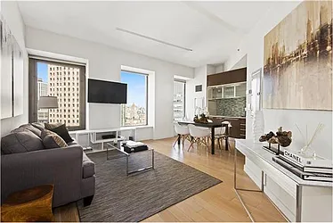Rented by R New York
