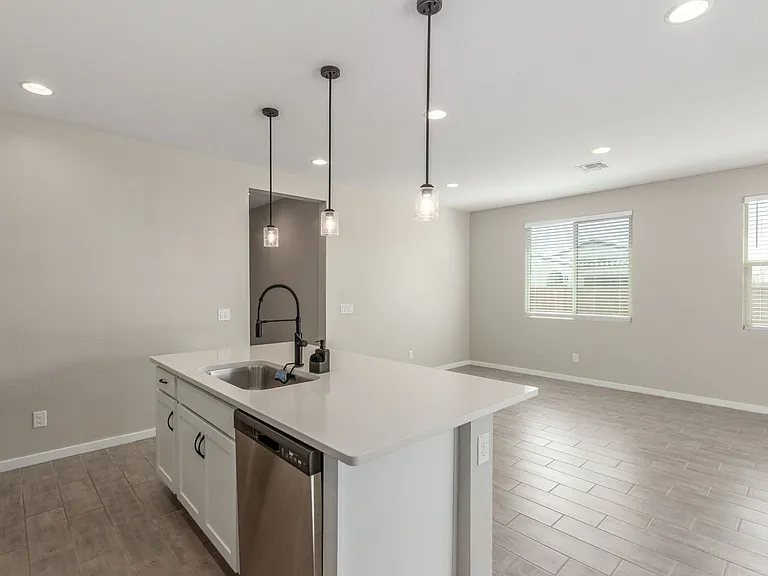 18434 E Camila Dr — Photo 10