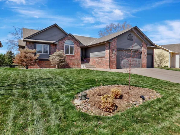 3425 N Lake Ridge St, Wichita, KS 67205