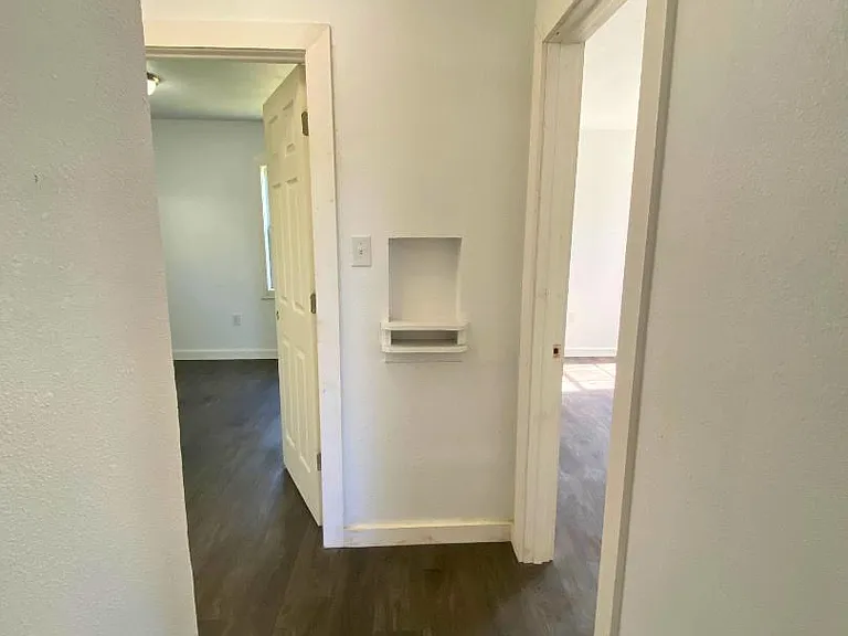 Unit Photo