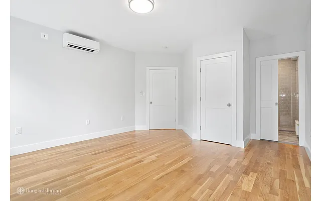 Rented by Douglas Elliman | media 19