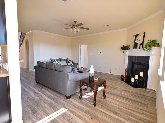 4th image of 23210 Verita Ct
