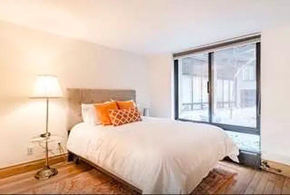 Rented by Compass | media 7