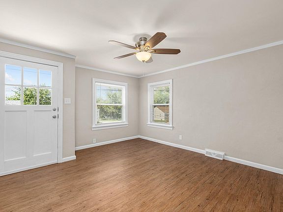 4th image of 3634 Dixie Dr