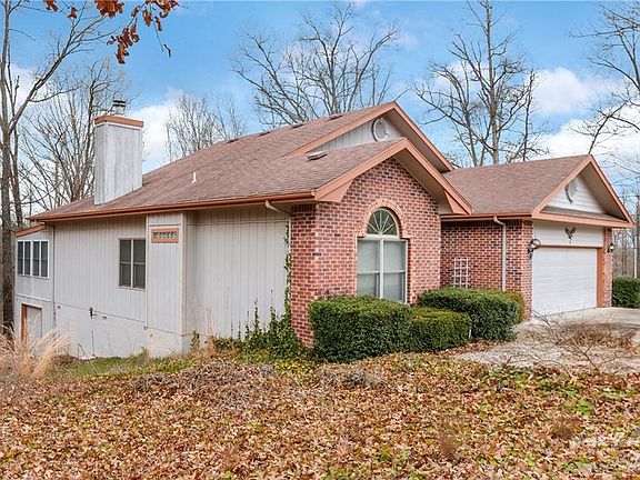 4th image of 5 Cambria Dr