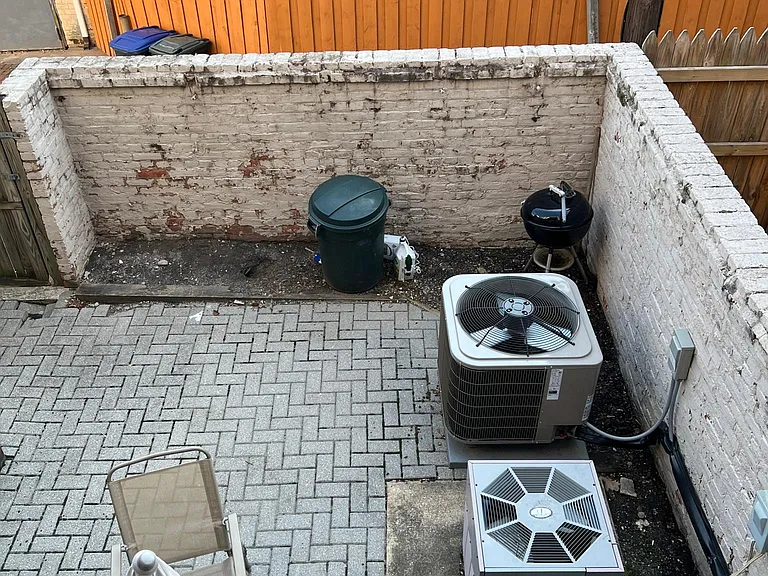 Ground Level
Patio