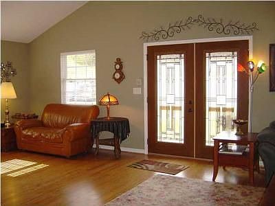 4th image of 1516 Melody Ln