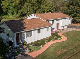 7228 Eelpot Rd, Naples, NY 14512