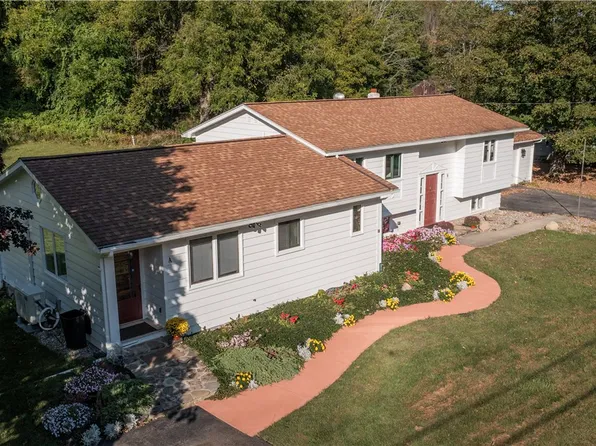 7228 Eelpot Rd, Naples, NY 14512